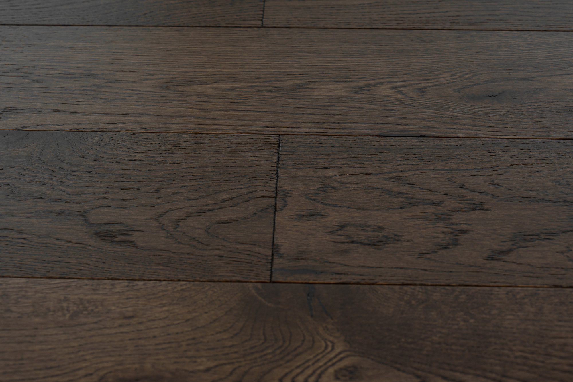 Паркетная доска AmberWood Фьюжен Дуб Бурбон Кантри браш, лак 909х125х14 мм (0,909 м2/упак)